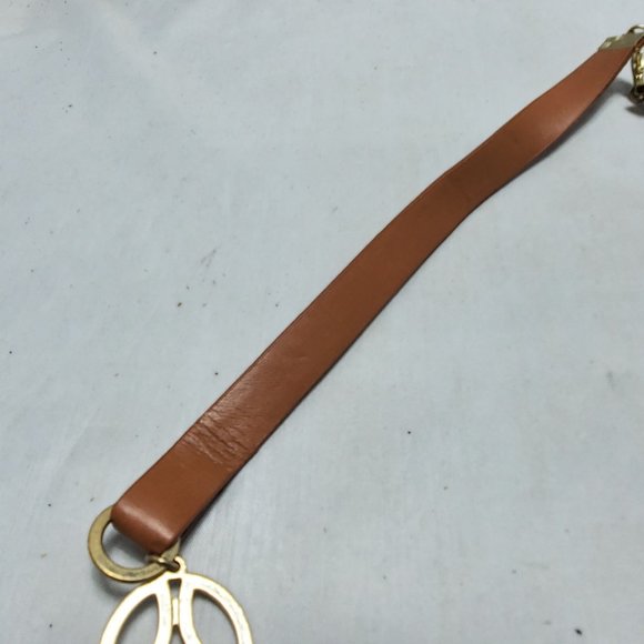 BKE imitation leather camel brown necklace with 8 gold strand links - Picture 5 of 7